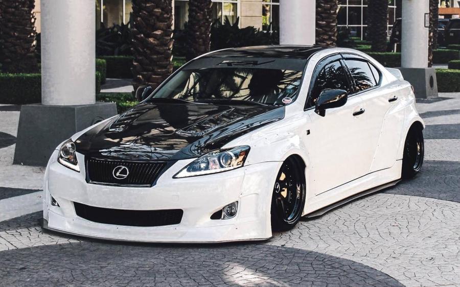 Lexus IS350 White & Black by Clinched '2017